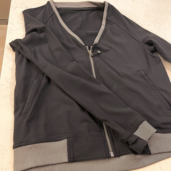 Lululemon H’OM run Bomber jacket - Picture 12 of 15